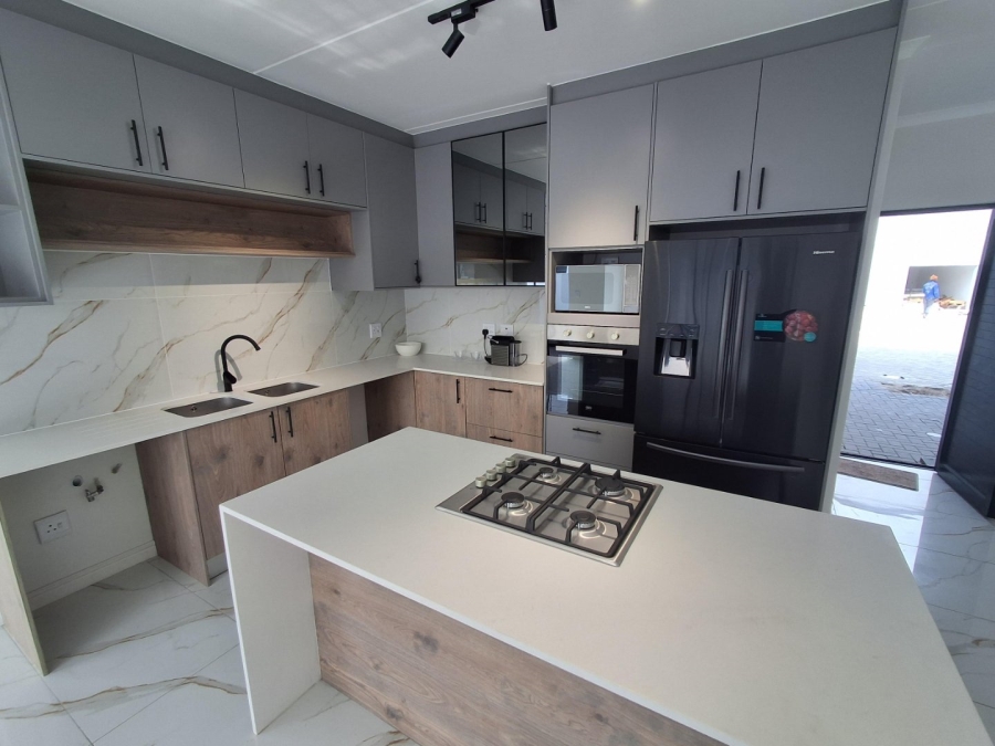 3 Bedroom Property for Sale in Sandown Western Cape
